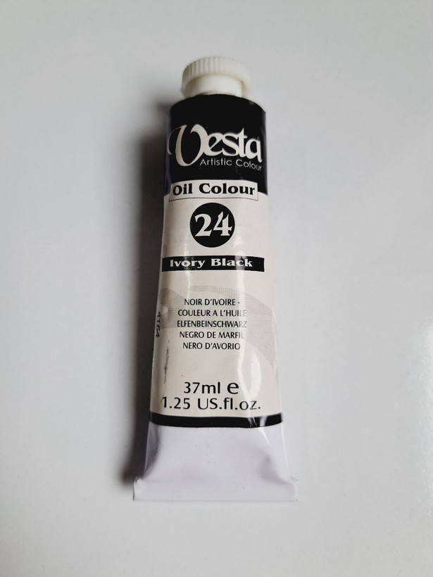 رنگ روغن وستا مدل Ivory Black 24 حجم 37 میل