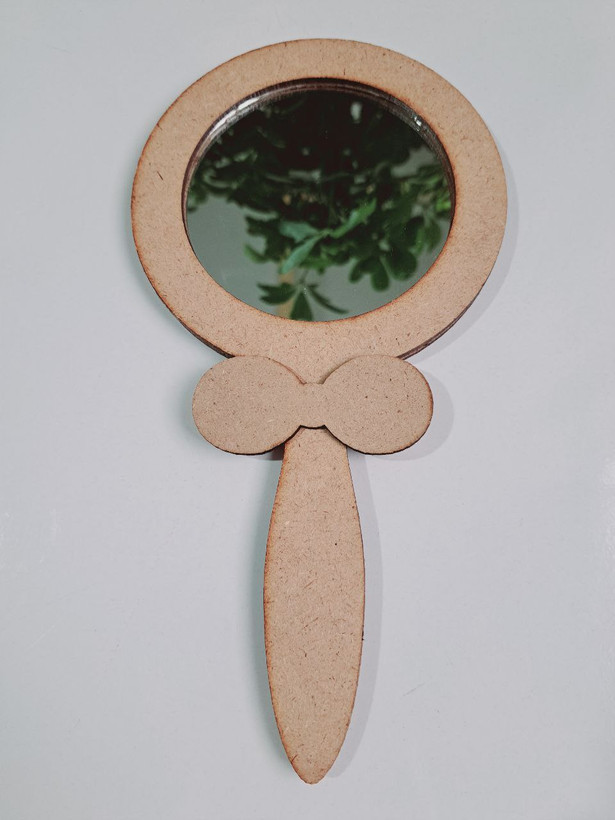 آینه دستی چوبی پسرانه