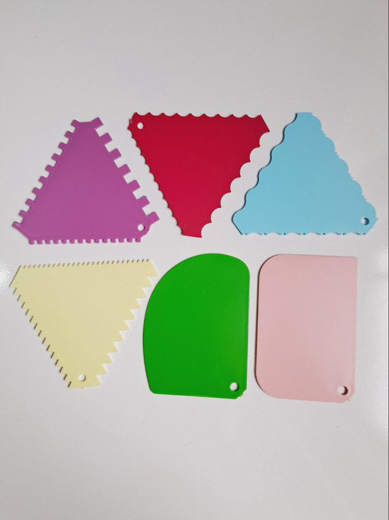 لیسه تکسچر پلاستیکی مجموعه ۶عددی(شانه پتینه شیار دار)