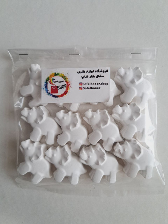 مجسمه دایناسور تک شاخ