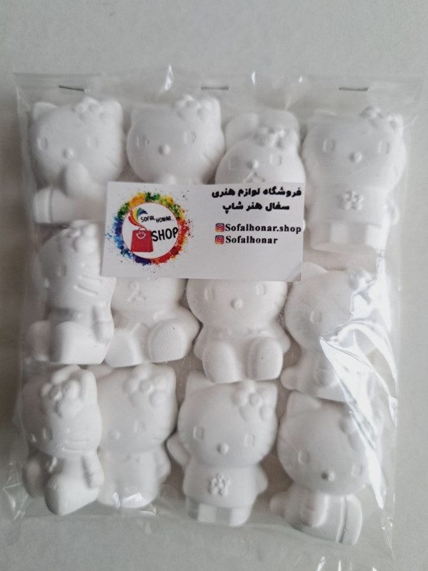 مجسمه کیتی و خرس تدی