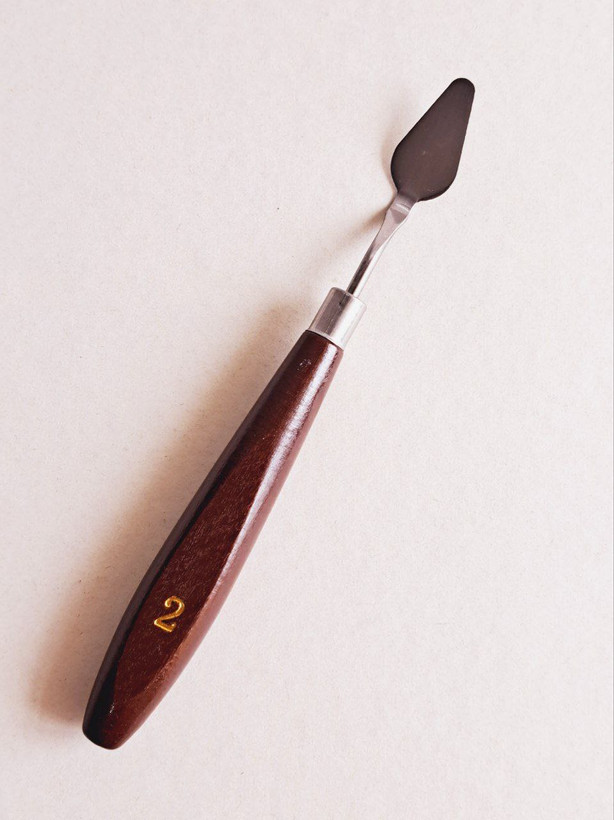 کاردک نقاشی فلزی دسته چوبی سایز 2